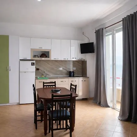 Apartman Artisi *