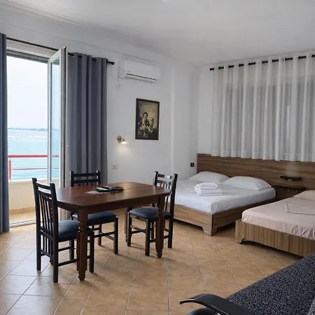 Artisi Apartman *